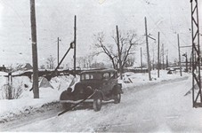 Д. Трахтенберг. Баррикада у трамвайного кольца Кировского района. 14 февраля 1942 года.