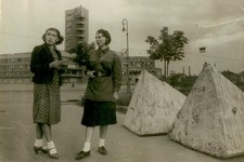 На проспекте Стачек. 1942 г.